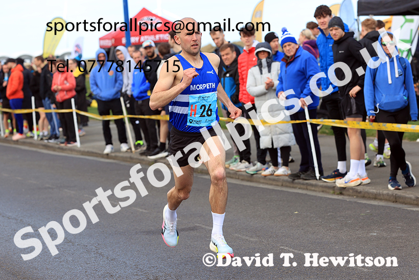 Senior mens Northern 12 Stage Road Relay, 2025 Northern 12 and 6 Stage Road Relays and Junior 5k, Redcar. Photo: David T. Hewitson/Sports for All Pics